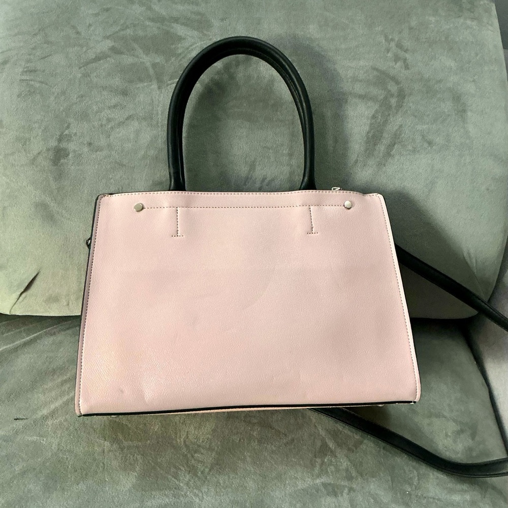 Nice Elegant Spacious Tote - image 3